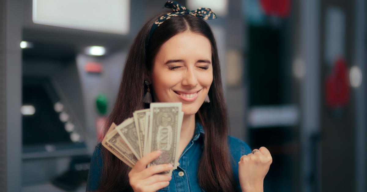 woman receives regular holiday pay